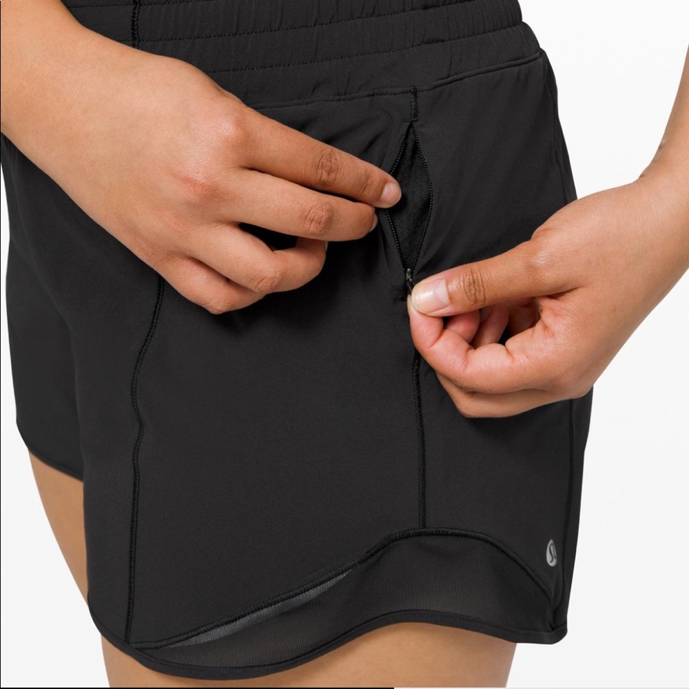 Lululemon Hotty Hot Short 4”
